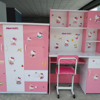 COMBO BÀN GHẾ TỦ NHỰA MÀU HỒNG